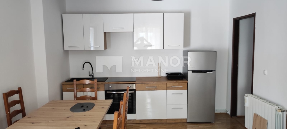 Appartamento KRK, 1.100 €