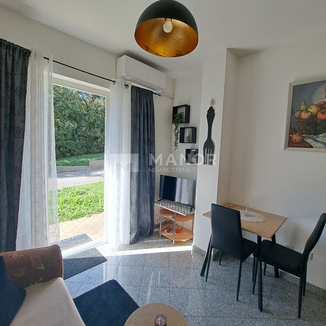 Appartamento RIJEKA, 450 €