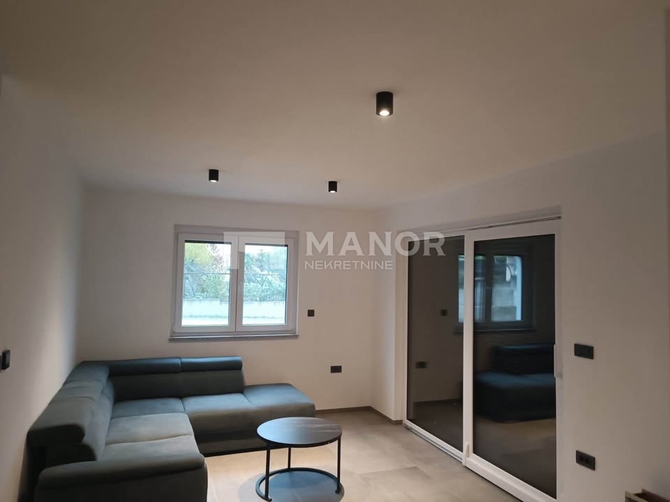 Appartamento MATULJI, 700 €