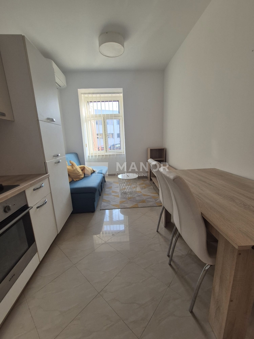 Appartamento RIJEKA, 750 €