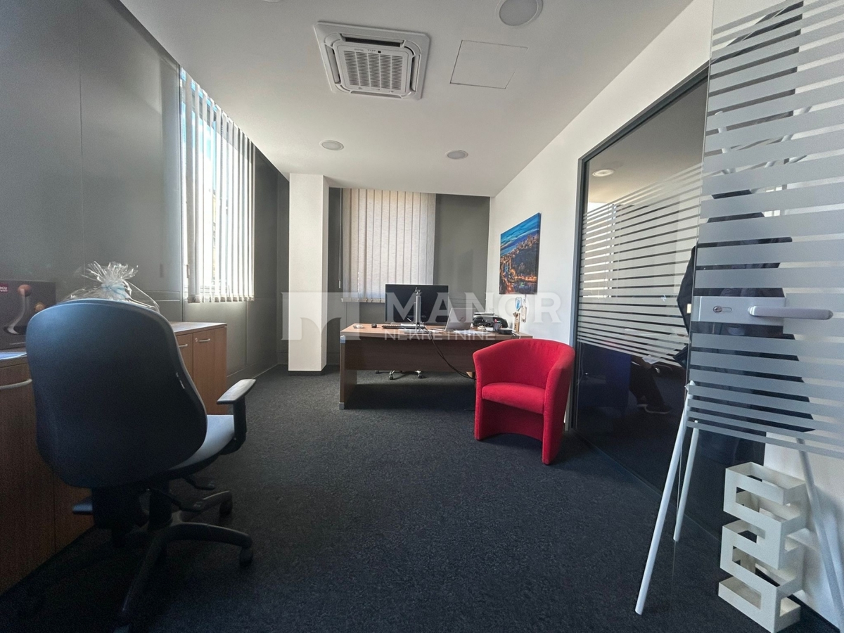 Коммерческая площадь RIJEKA, 2.000 €