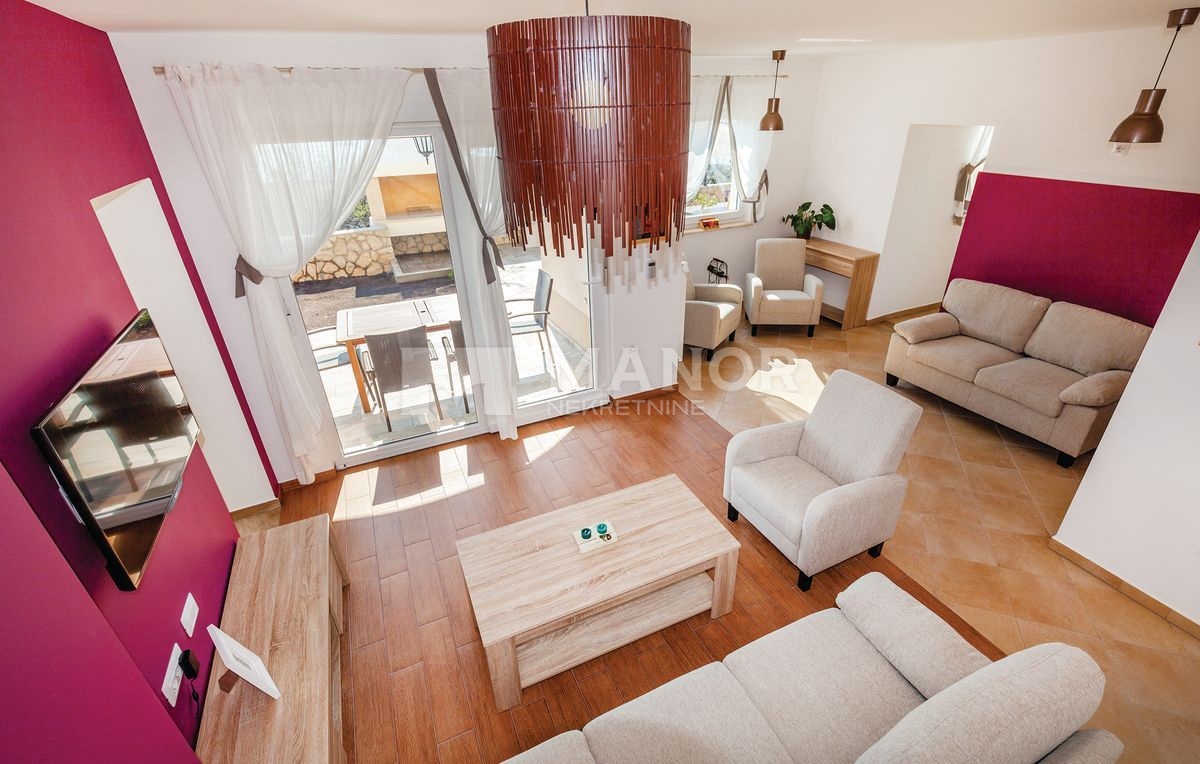 KOSTRENA SVETA LUCIJA