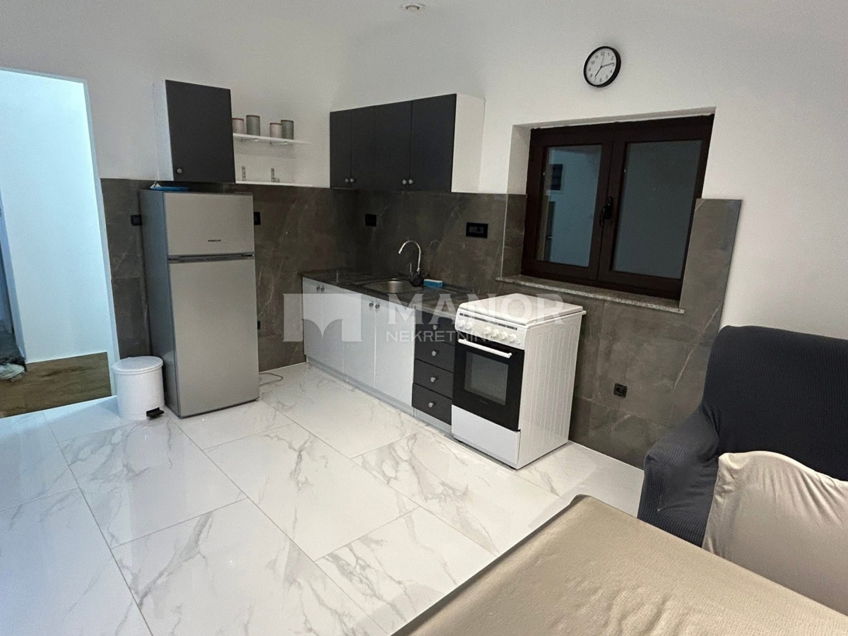 Appartamento KASTAV, 200 €