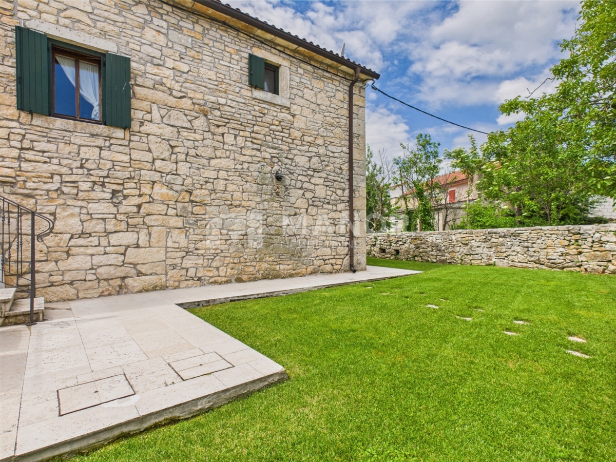KNAPIĆI