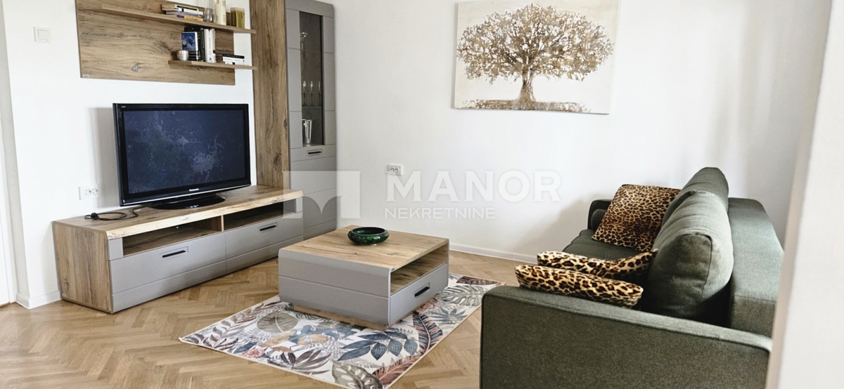 Appartamento RIJEKA, 650 €
