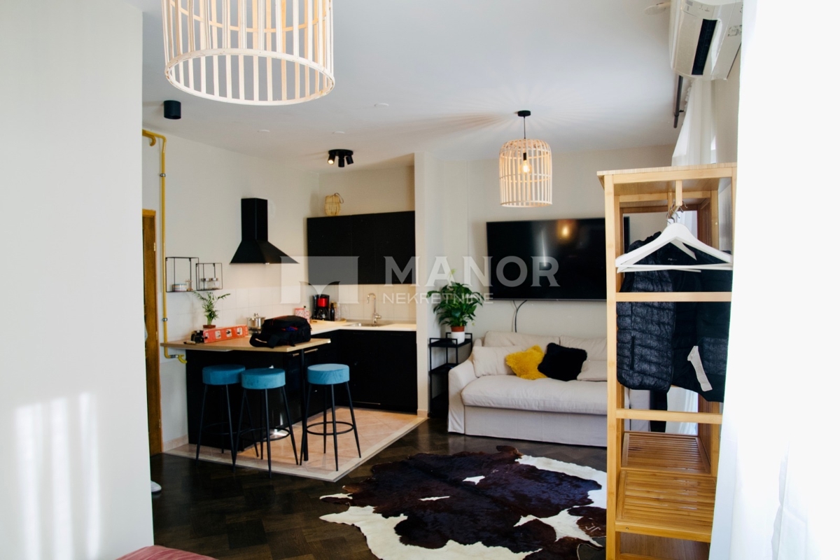 Appartamento RIJEKA, 700 €