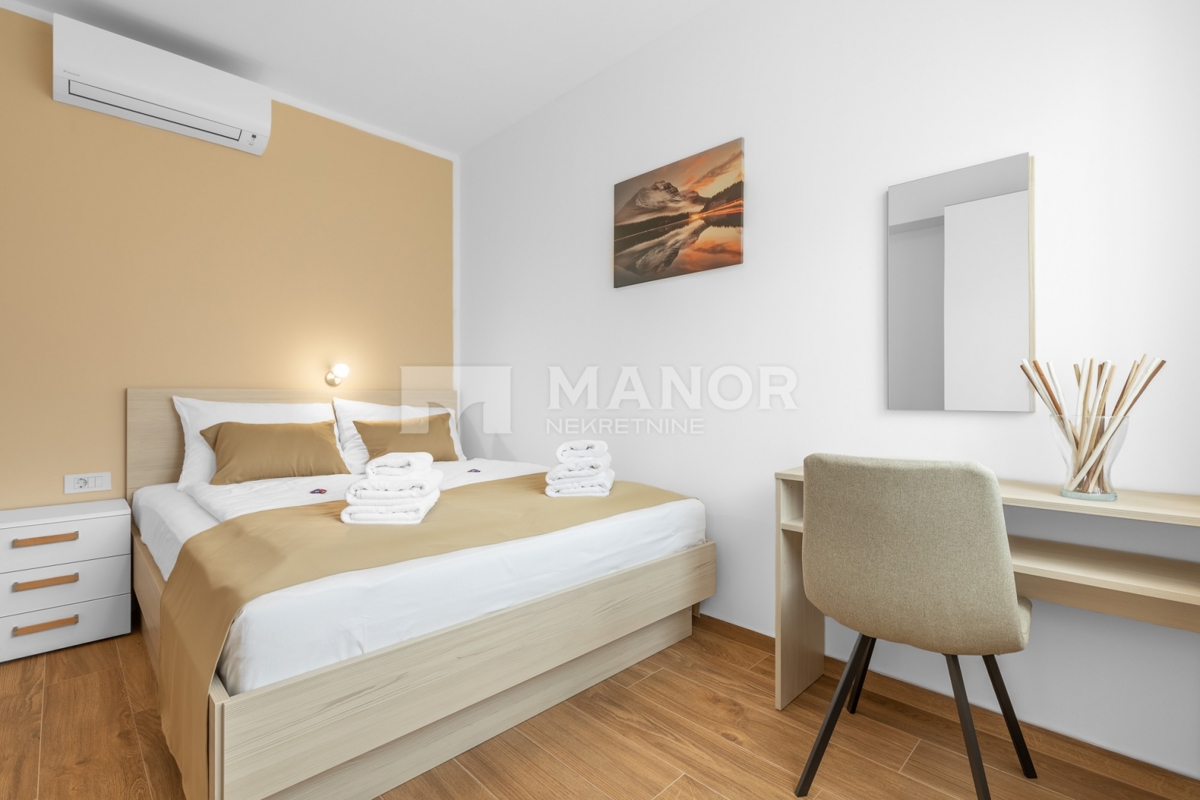 Appartamento KOSTRENA, 1.300 €