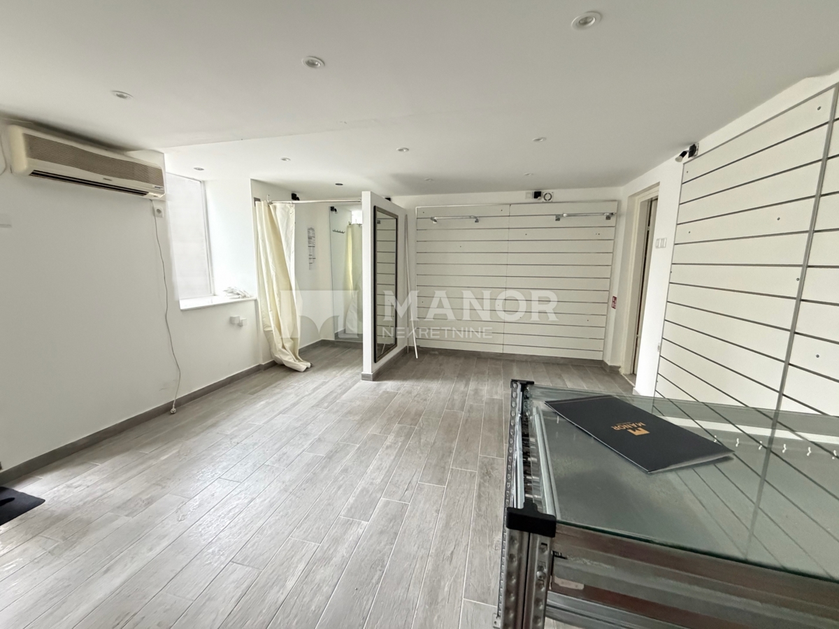 Locale commerciale RIJEKA, 125.000 €