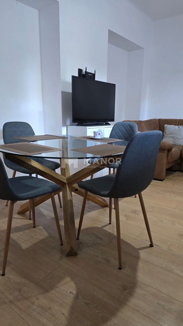 Appartamento RIJEKA, 900 €
