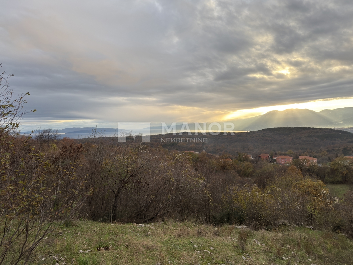 Участок VIŠKOVO, 75.000 €