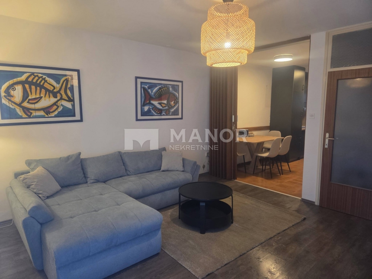 Appartamento RIJEKA, 700 €