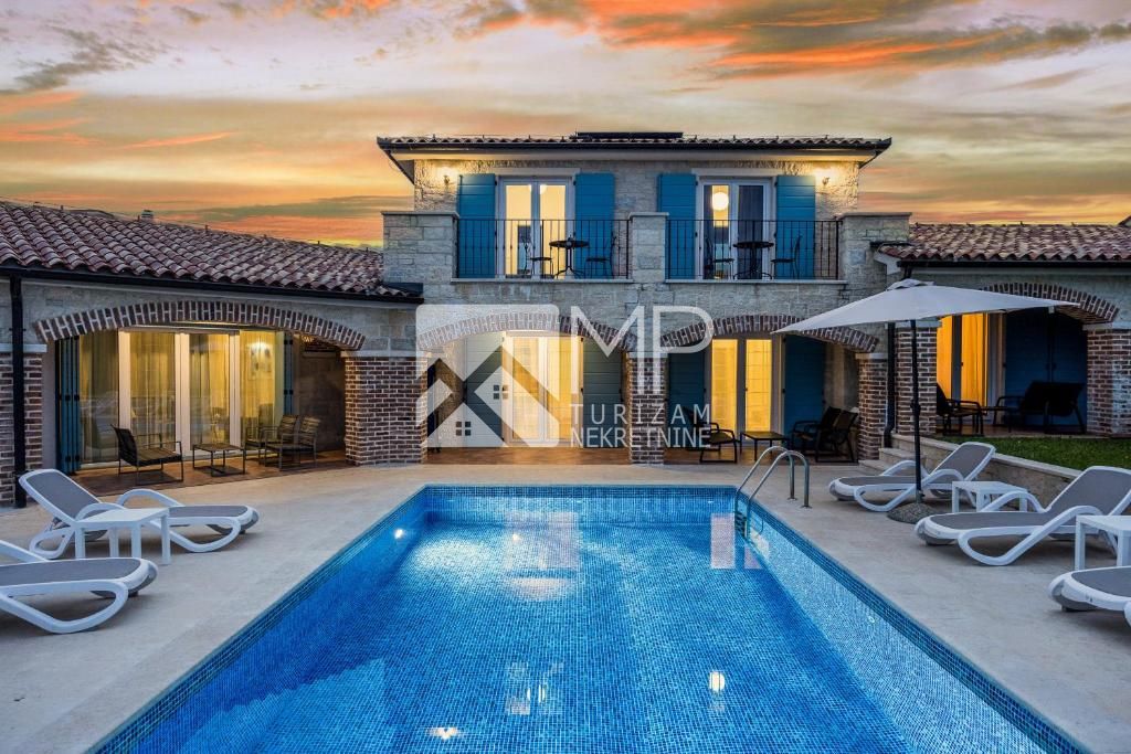 Дом MEDULIN, 1.800.000 €