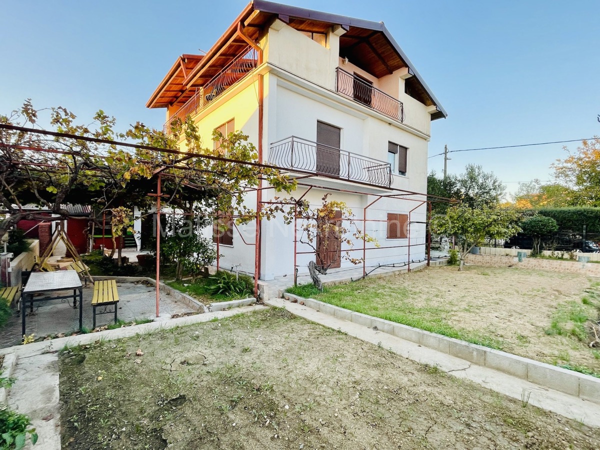 Дом BIOGRAD NA MORU, 450.000 €