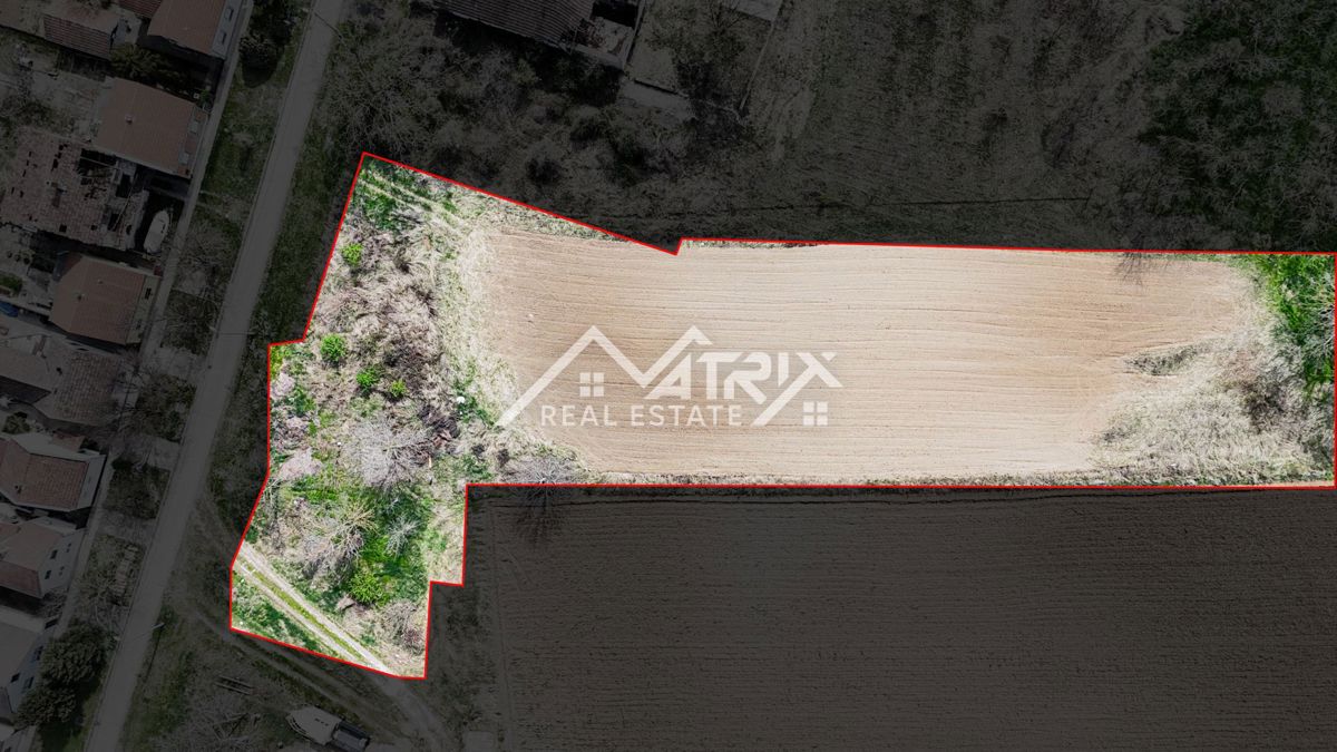 Terreno VUKOVAR, 48.000 €