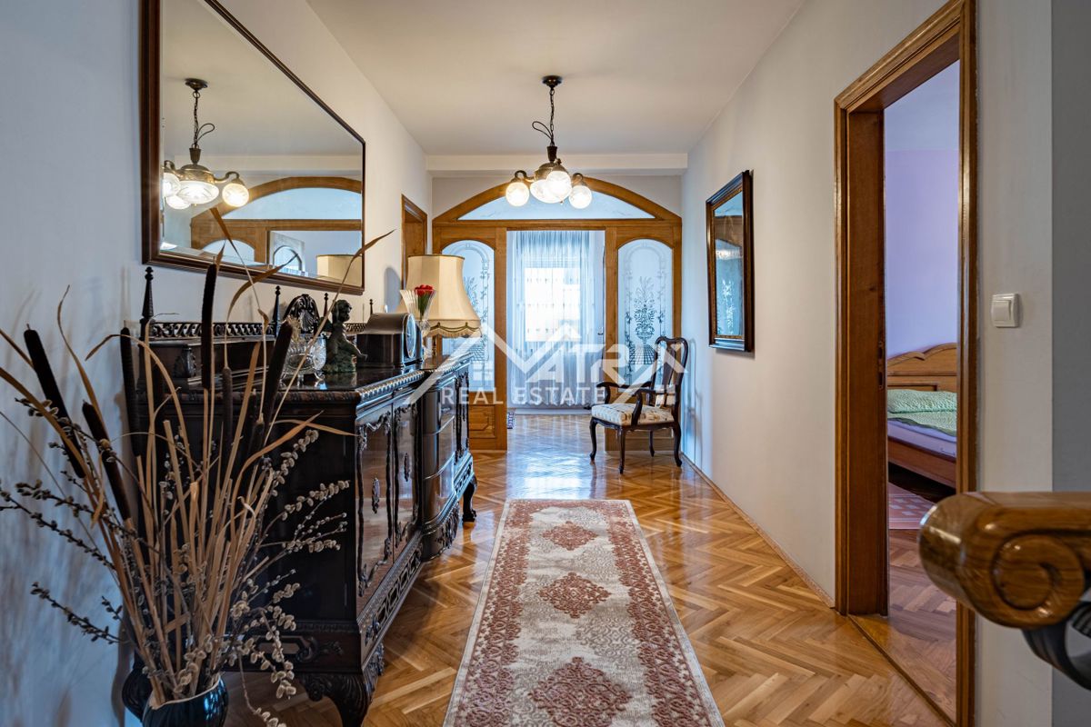 Дом OSIJEK, 380.000 €