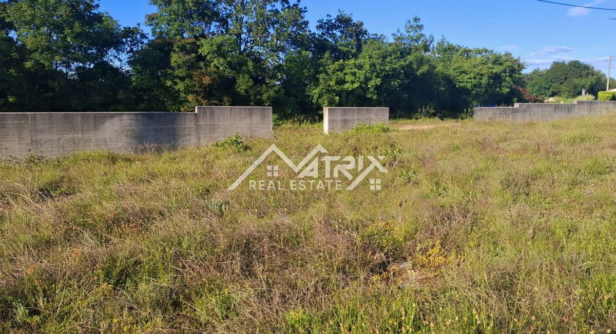 Участок BUJE, 330.000 €