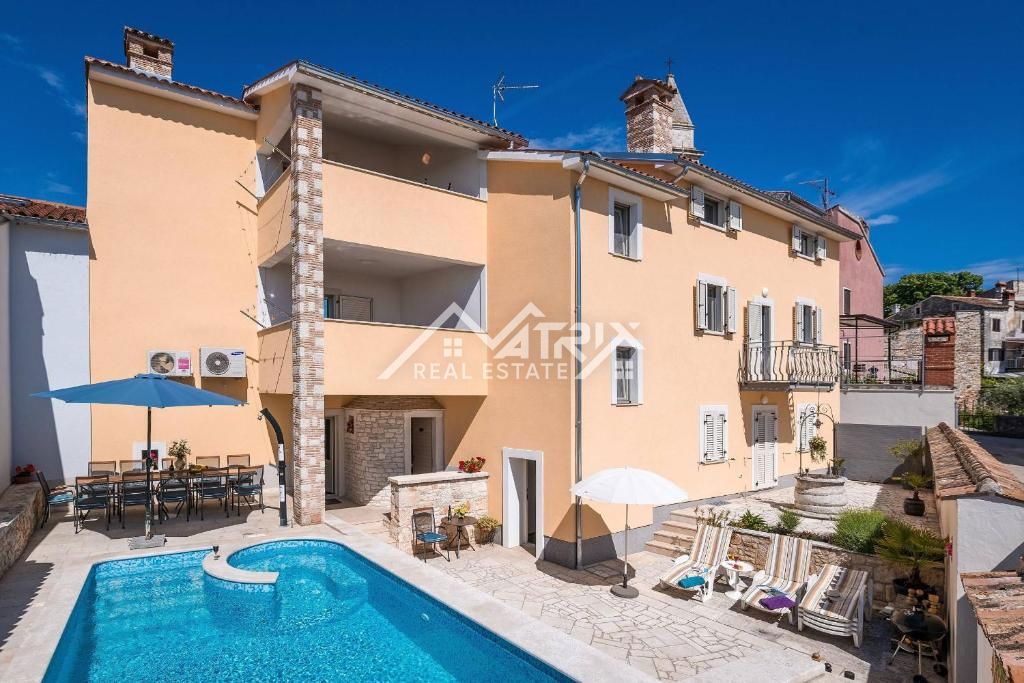 Дом FAŽANA, 730.000 €