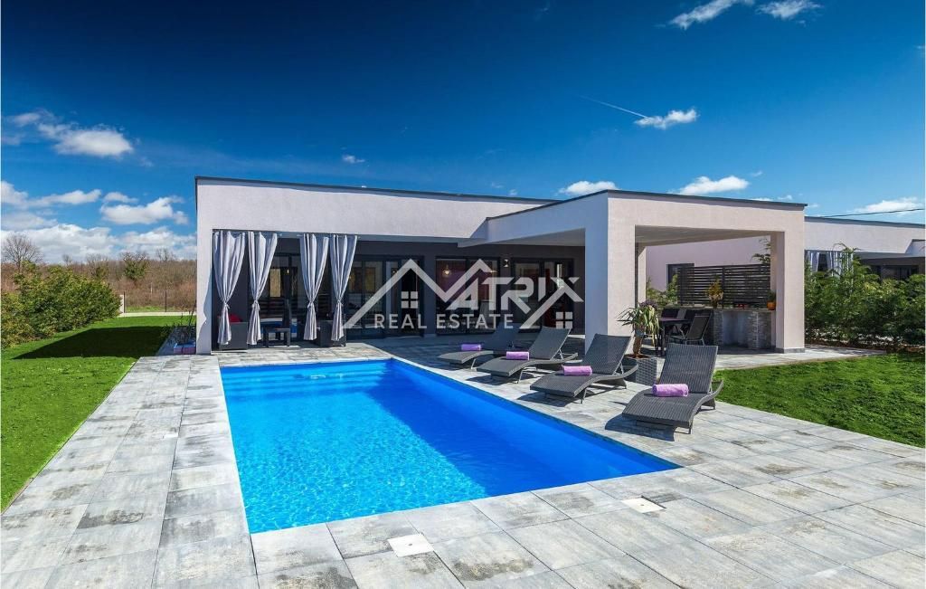 Casa VODNJAN, 390.000 €