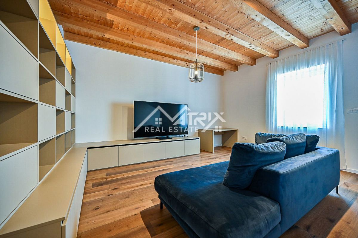 Casa NOVIGRAD, 430.000 €