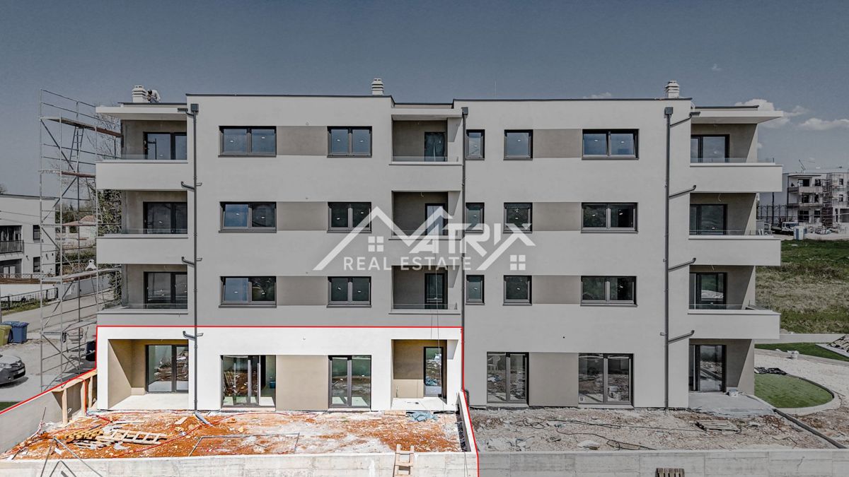 Poreč, 3-sobno stanovanje v pritličju z vrtom, Novogradnja! – 3
