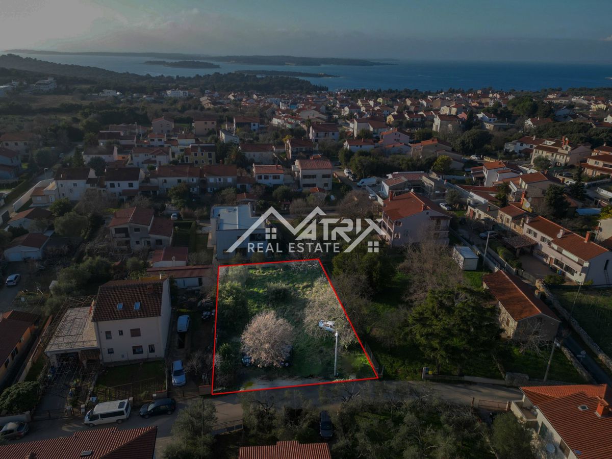 Štinjan, građevinska parcela – top lokacija i investicija – 3