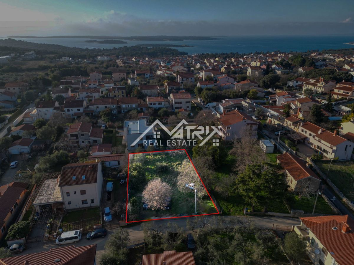 Terreno PULA, 256.000 €