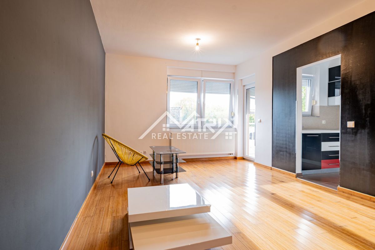 Appartamento ĐAKOVO, 130.000 €