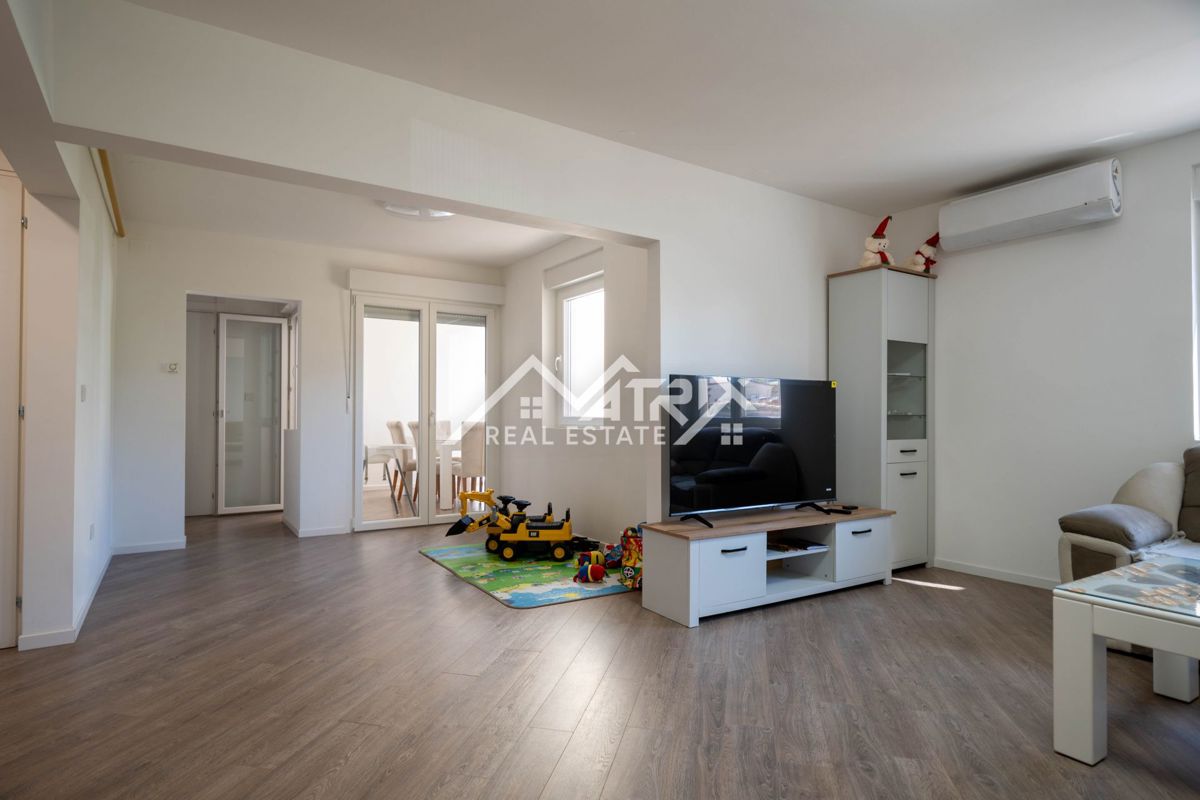 Pula, Spacious 3-Bedroom Apartment, 700 m from the Arena