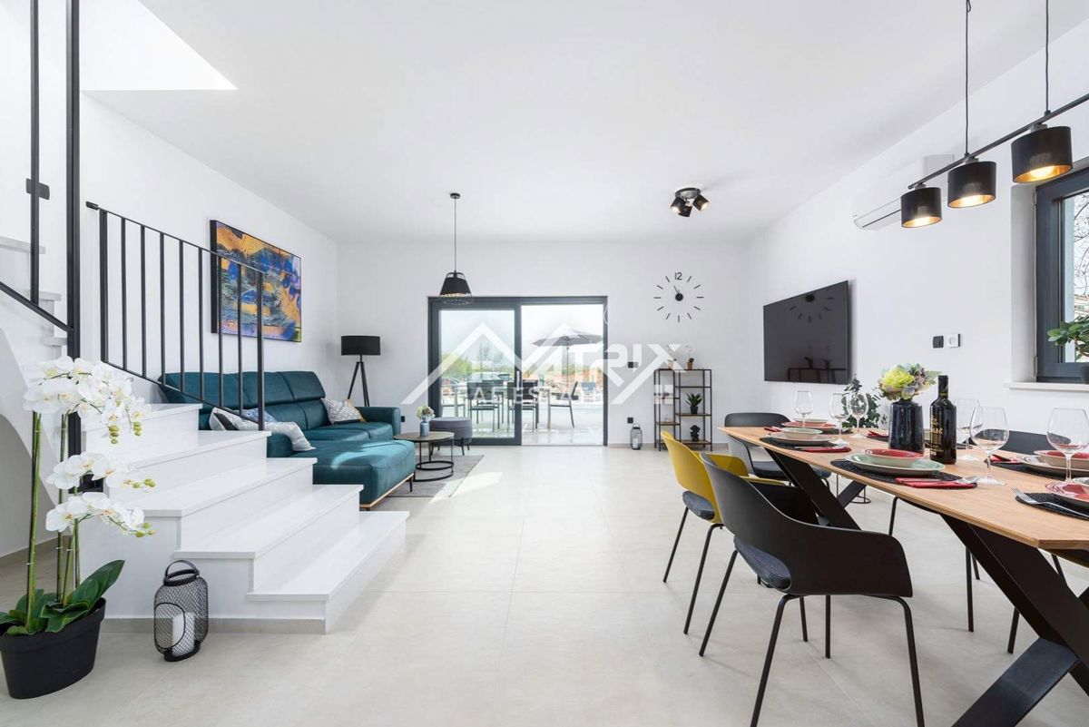 Poreč, Haus mit Pool und Whirlpool nur 4,5 km vom Zentrum – 2