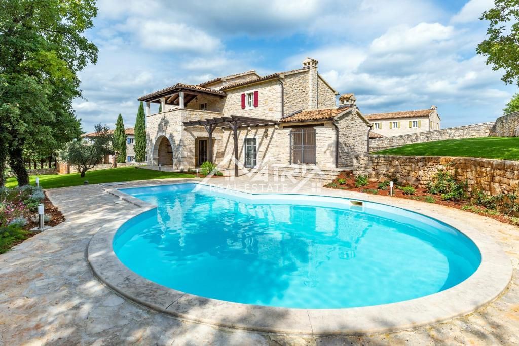 Дом POREČ, 950.000 €