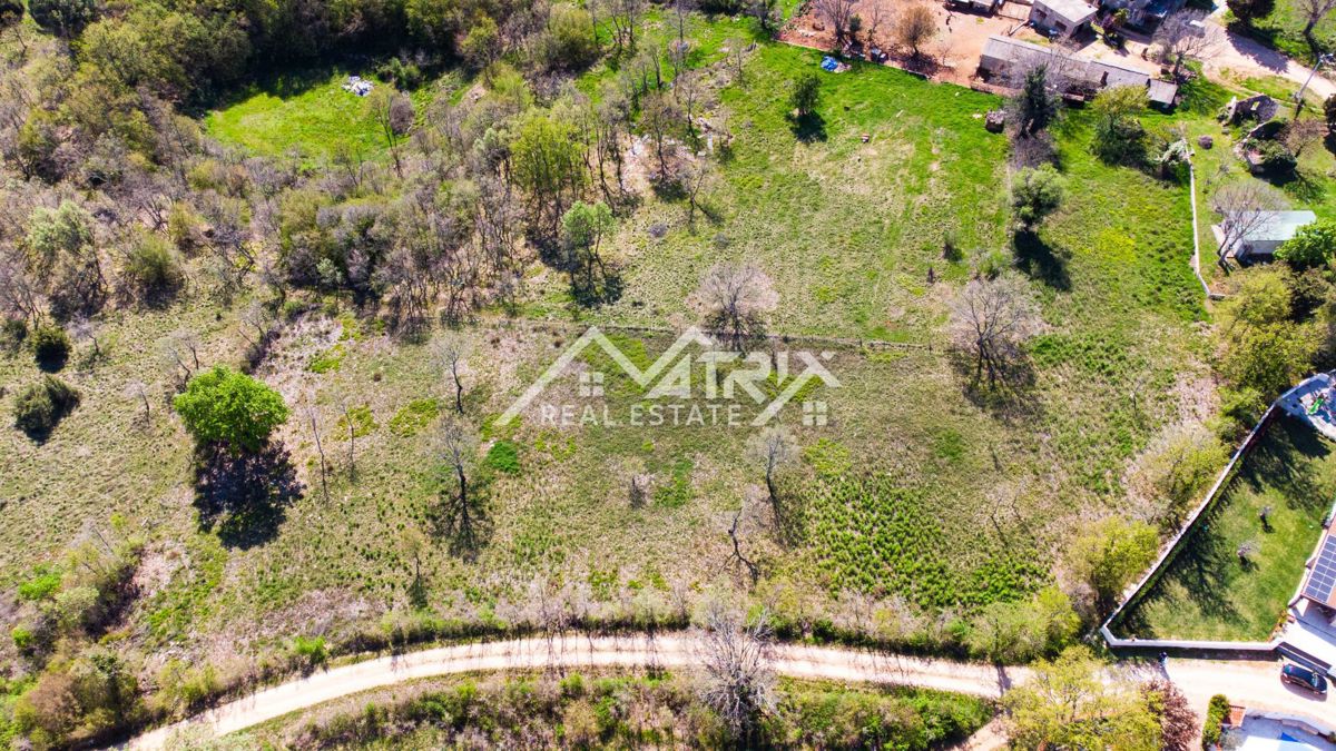 Okolica Poreča, gradbeno zemljišče s pogledom na naravo – 3