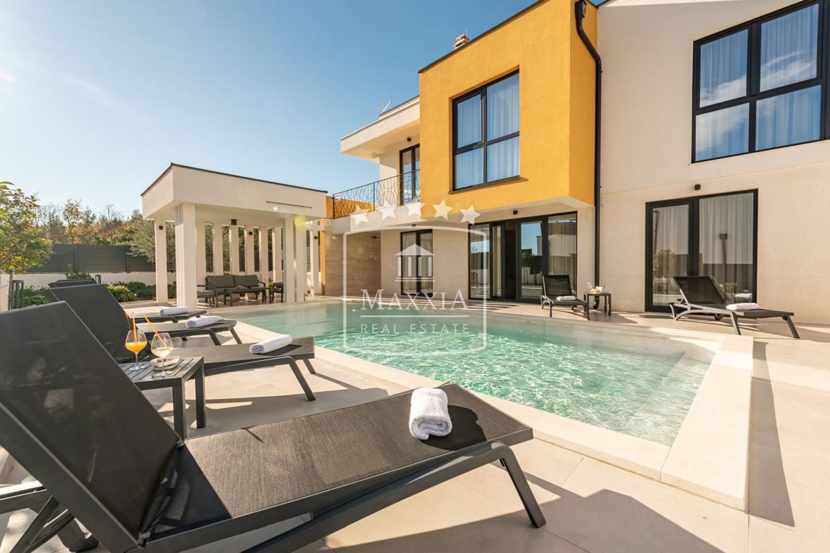 Casa NOVIGRAD, 815.000 €