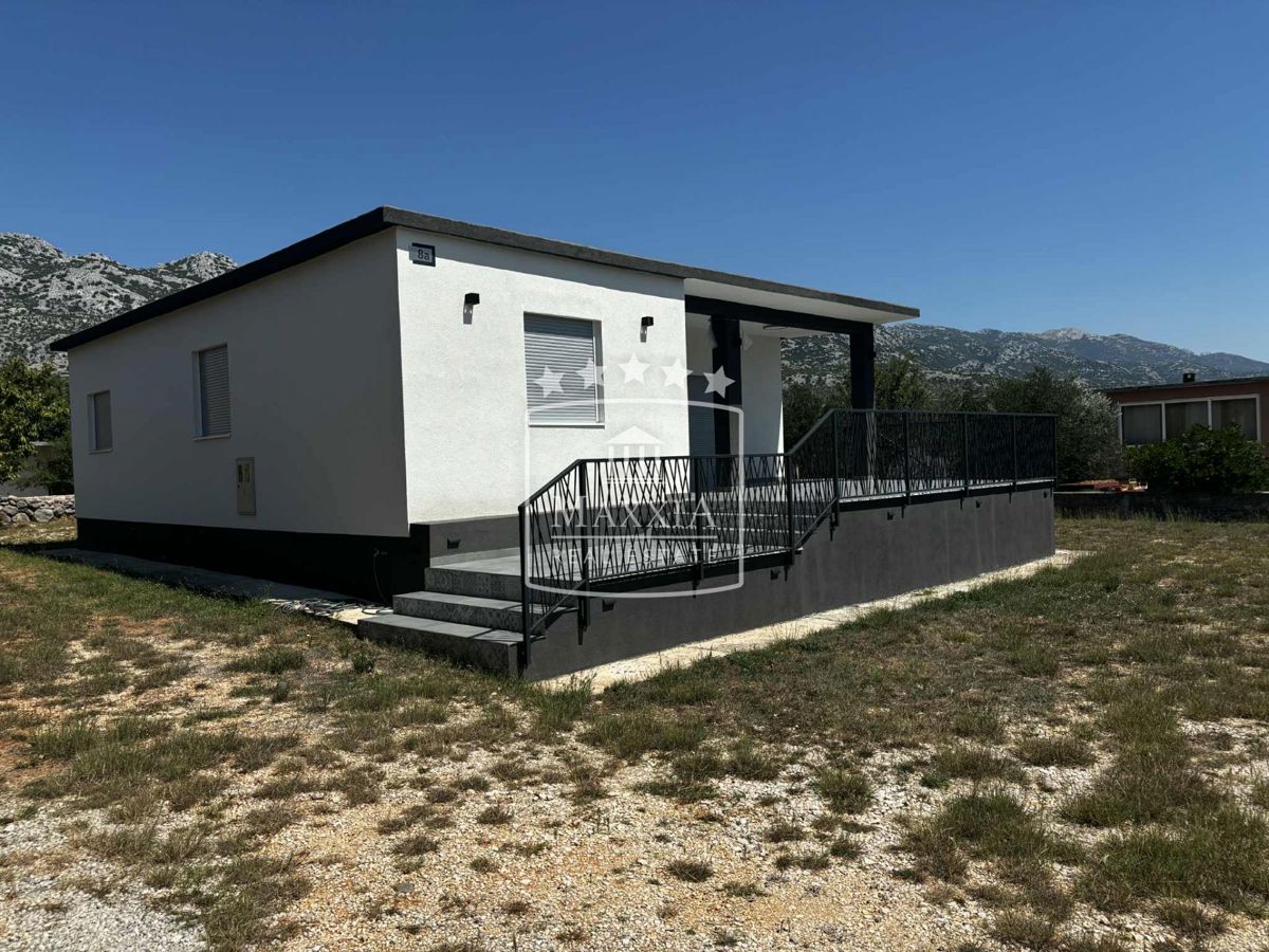Casa STARIGRAD, 325.000 €