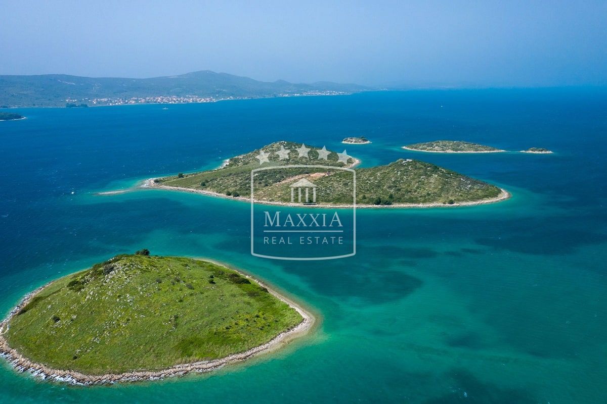 Terreno PAŠMAN, 3.998.000 €