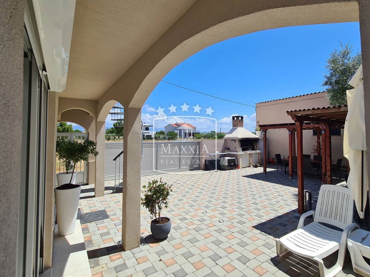 Дом PRIVLAKA, 449.000 €