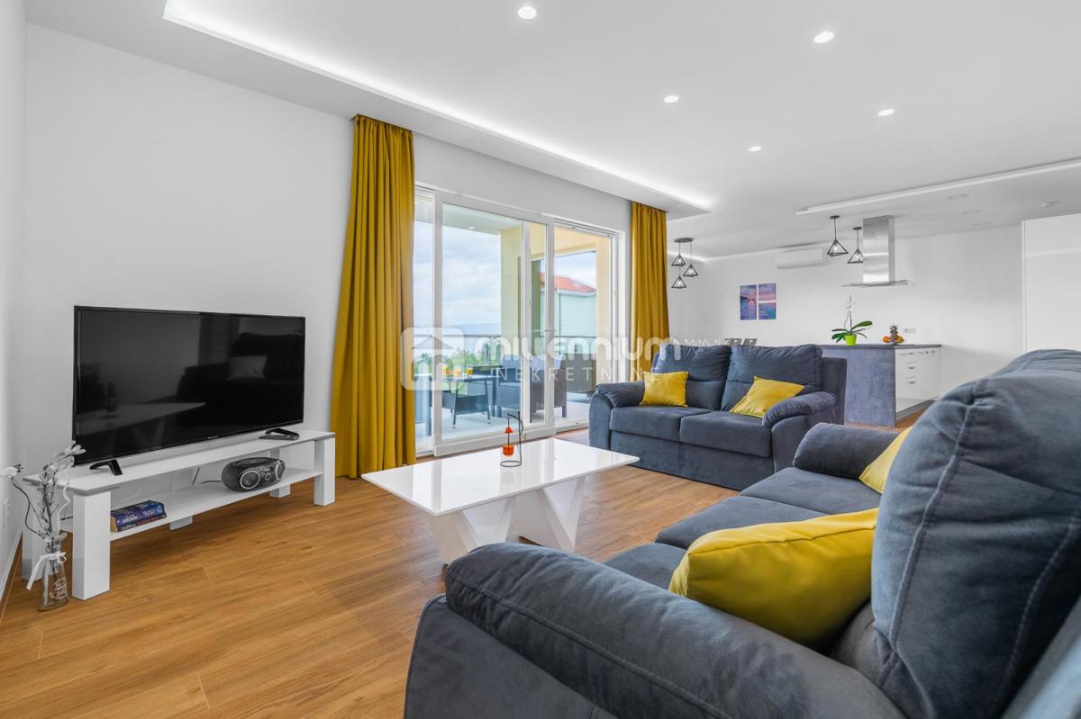 Квартира KOSTRENA, 1.800 €