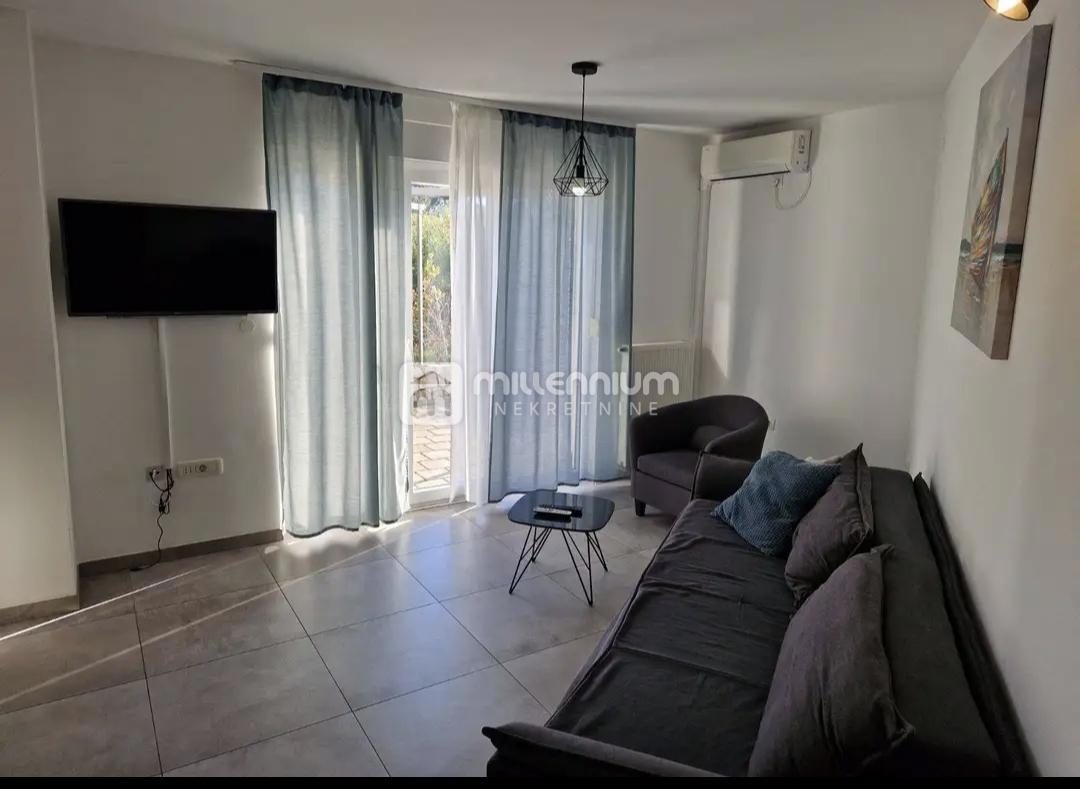 Appartamento RIJEKA, 690 €