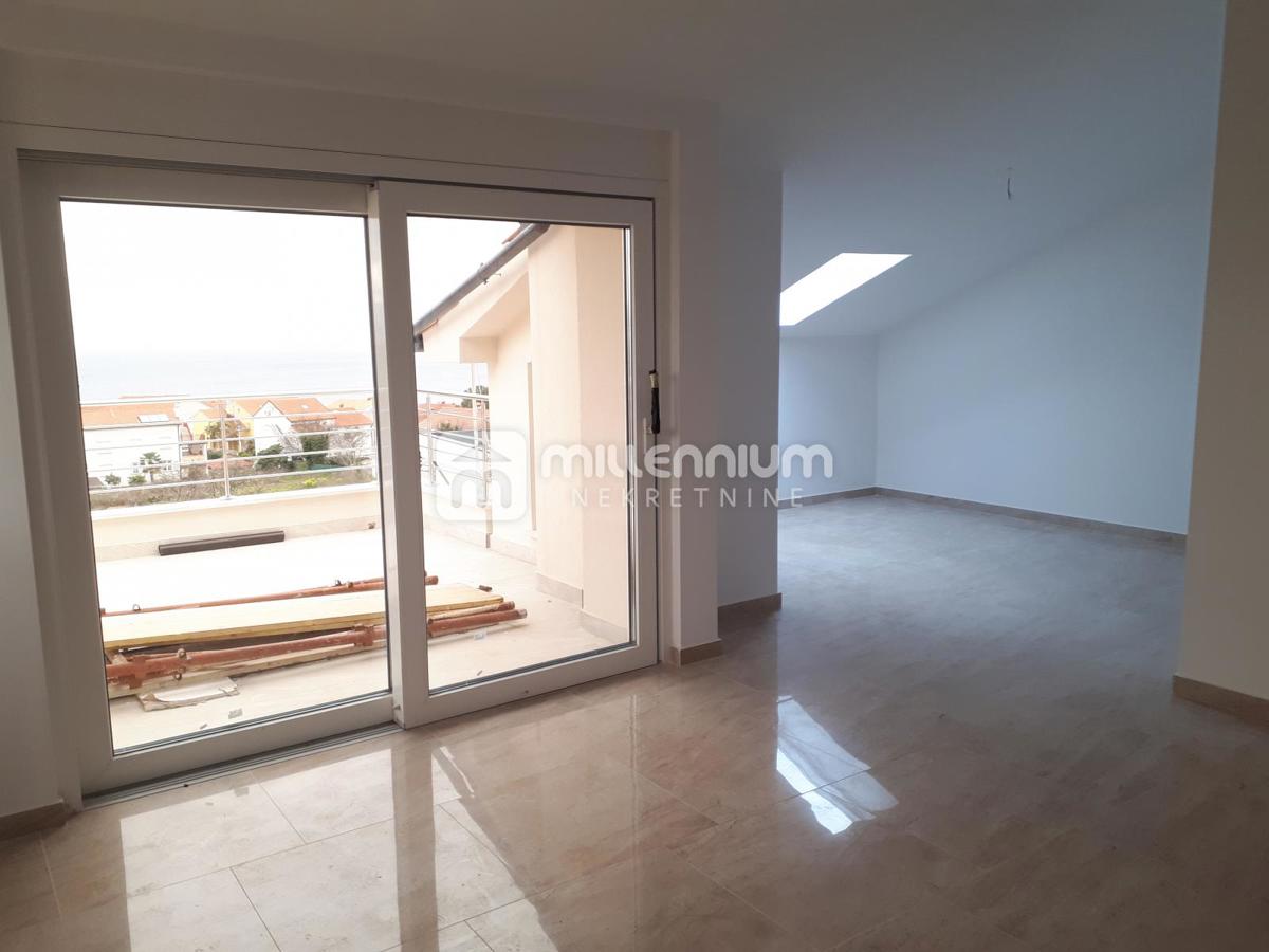 Otok Krk, Njivice, novogradnja, 2s+db, terasa, parking mjesto – 2