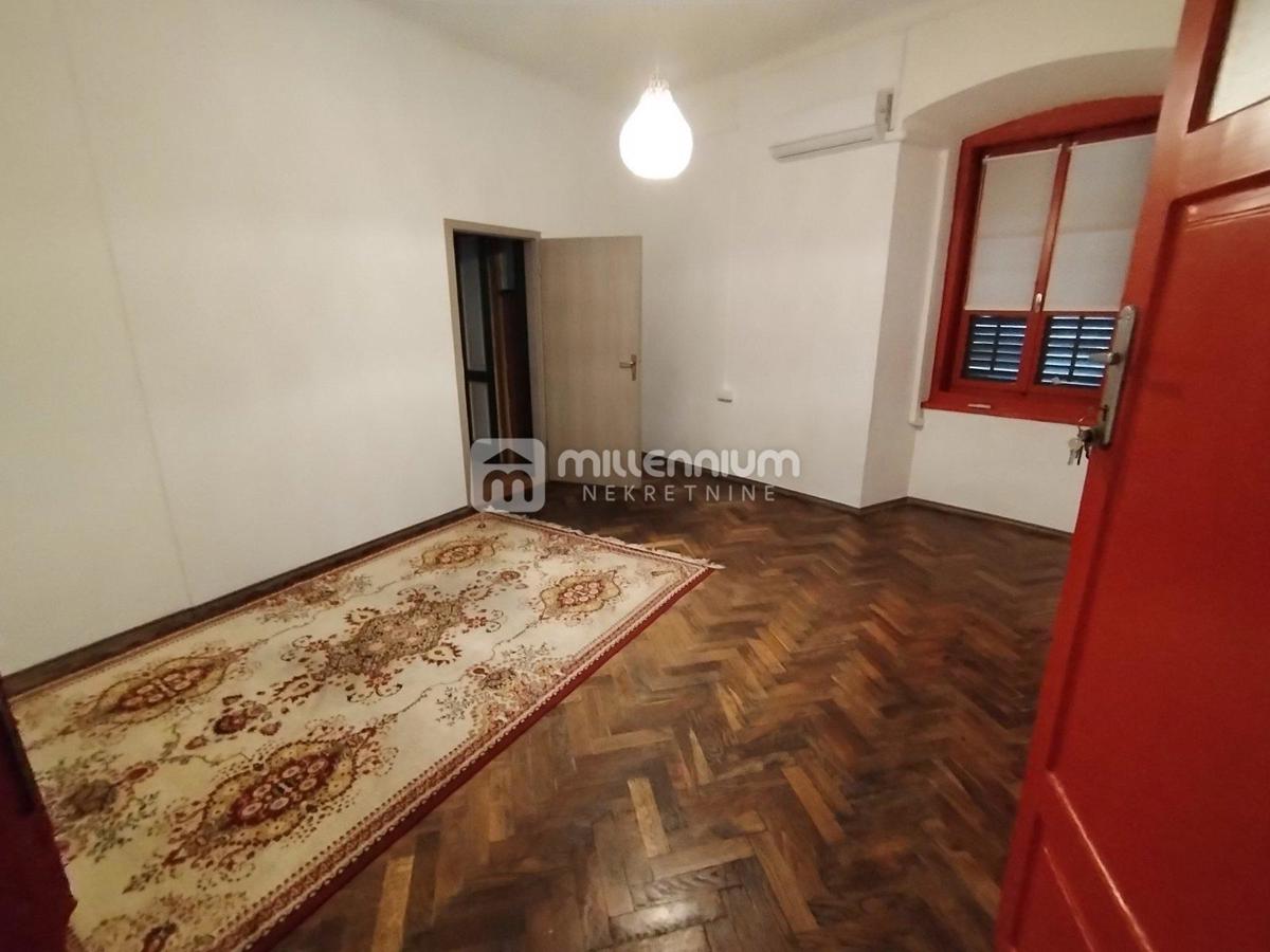 Коммерческая площадь RIJEKA, 500 €