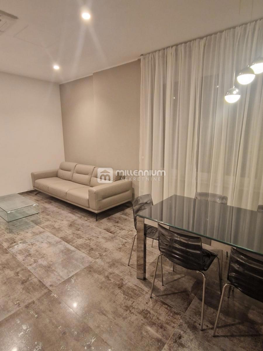 Квартира RIJEKA, 1.700 €