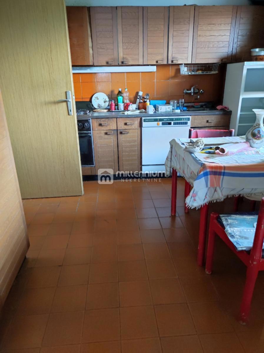 Rijeka, Bulevard, 86.41m2, 3-sobni stan s lođom i pogledom na more – 2