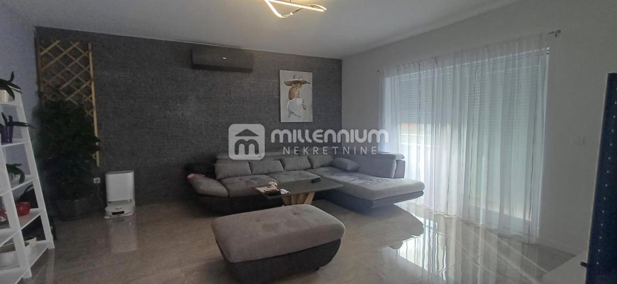 Квартира KASTAV, 450.000 €