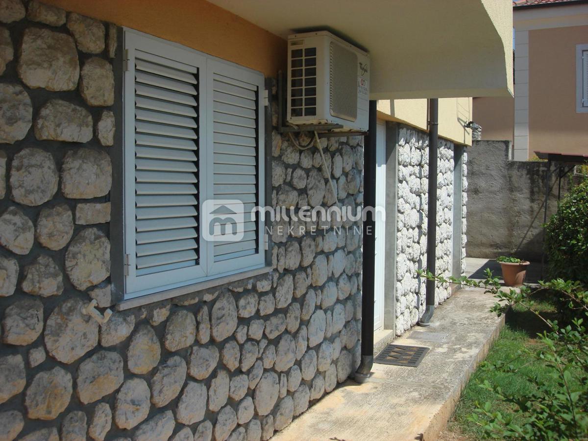 Квартира KOSTRENA, 600 €