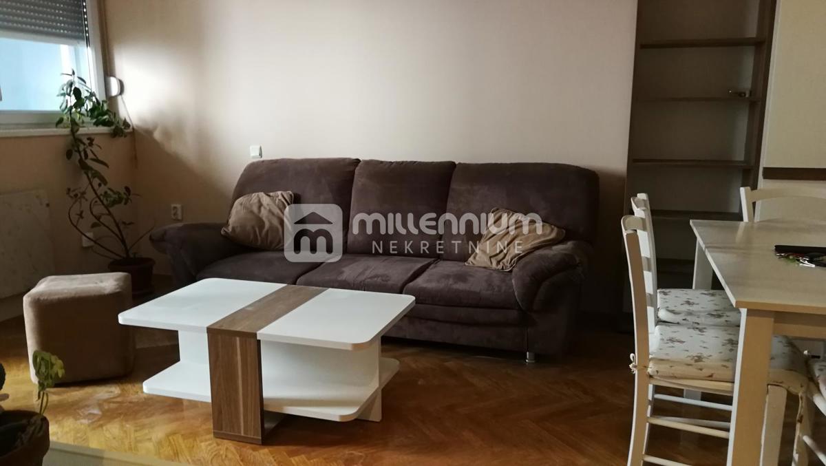 Appartamento RIJEKA, 650 €