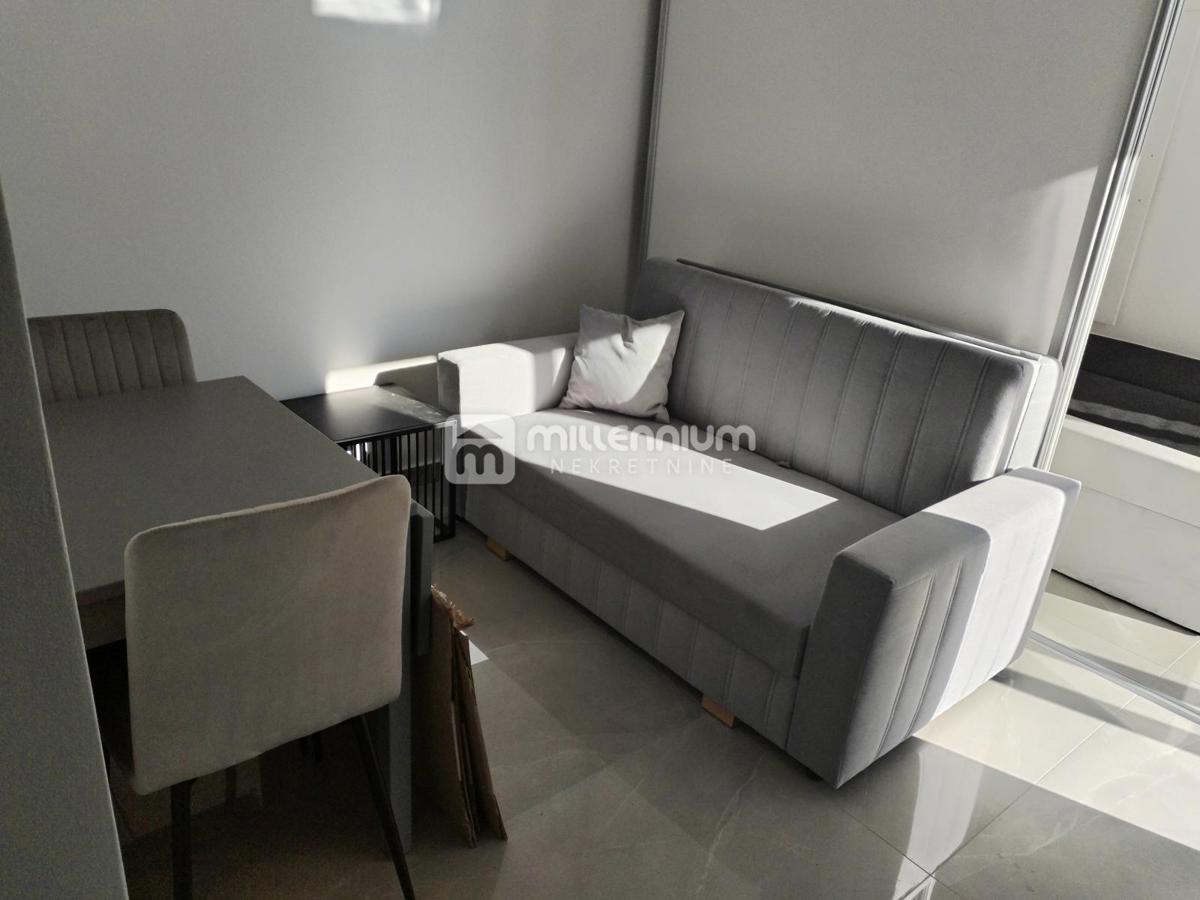 Appartamento RIJEKA, 600 €