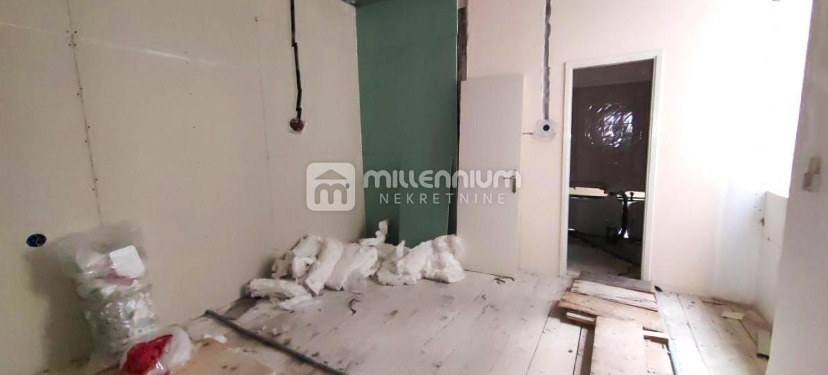 Rijeka, Centar, 141.20m2, 5 stambenih jedinica – 3