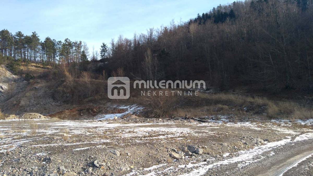 Gorski kotar, Vrata, zemljište za poslovnu halu – 3