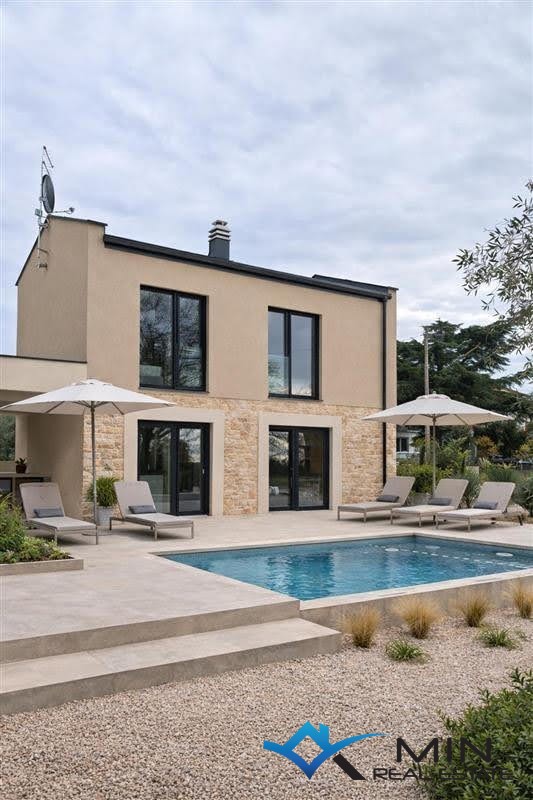 Casa NOVIGRAD, 550.000 €