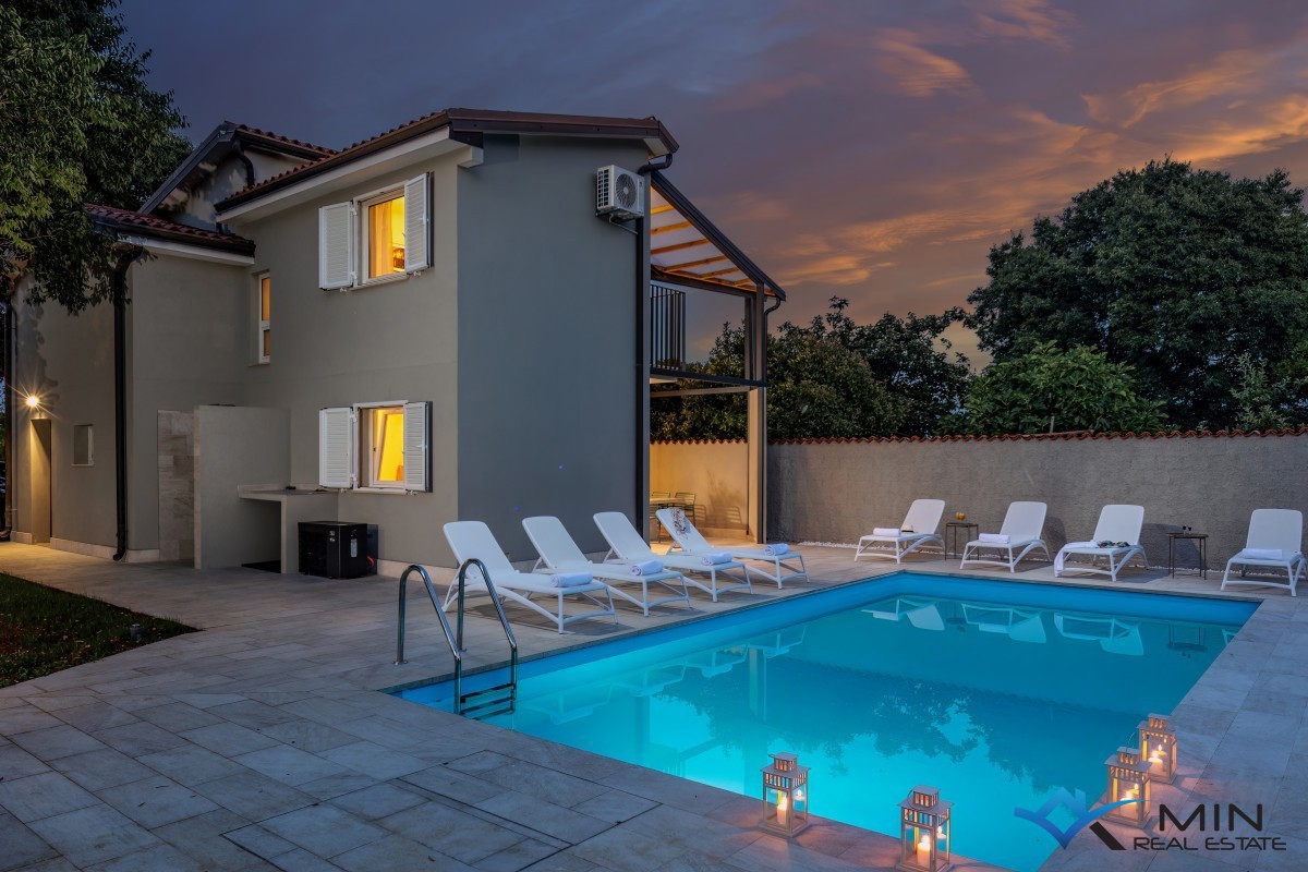 Casa NOVIGRAD, 550.000 €