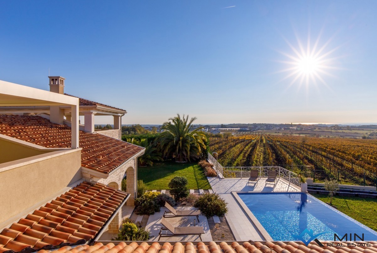 Дом NOVIGRAD, 2.340.000 €